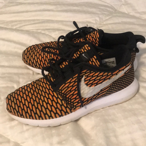 Men’s Nike Roshe size 7.5